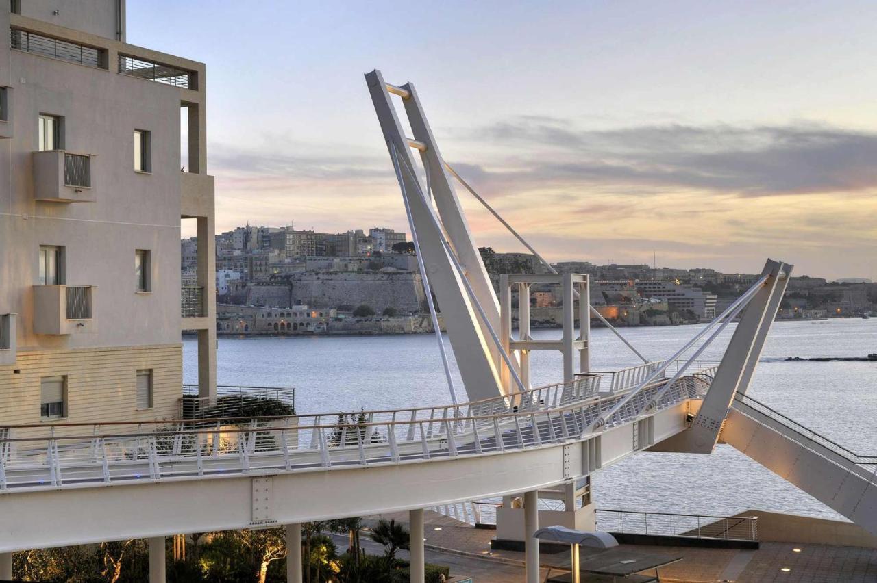 Seaview Apartment In Fort Cambridge, Sliema Exteriör bild